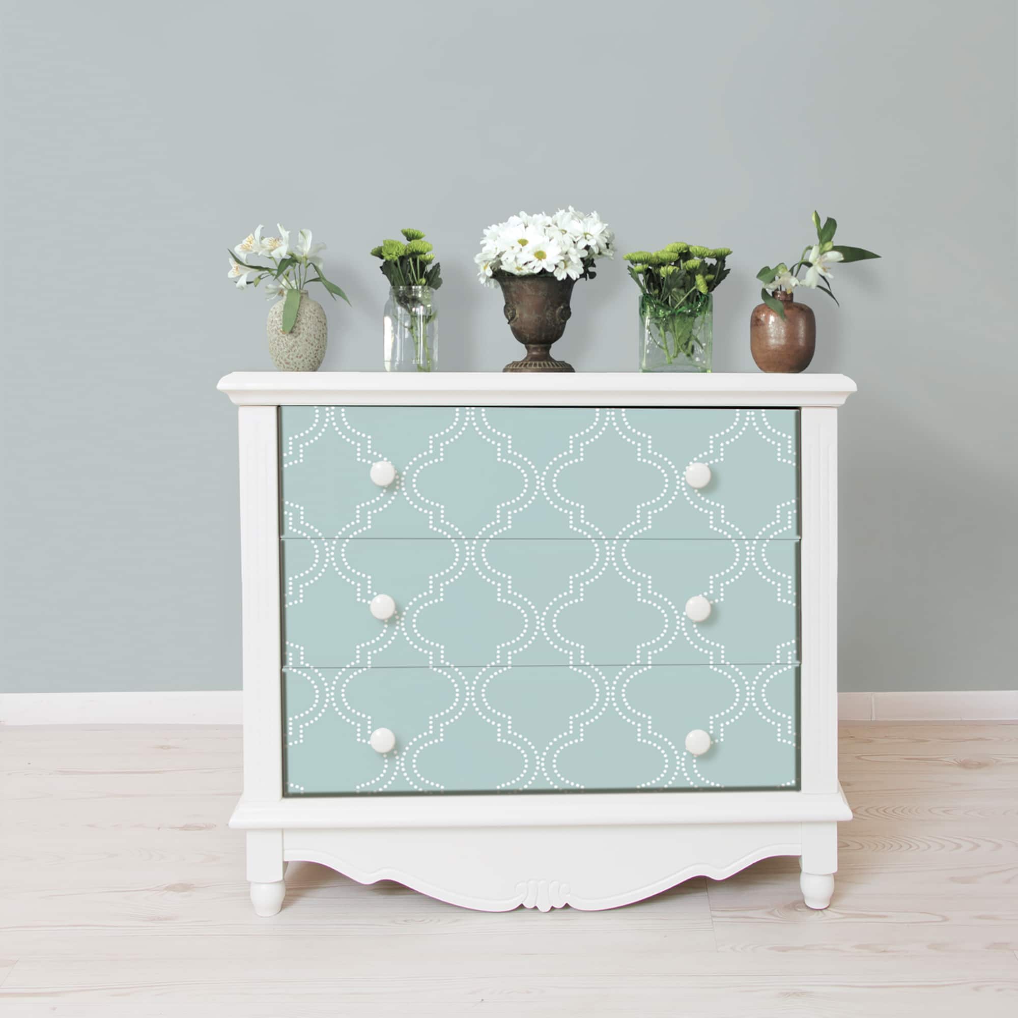 NuWallpaper Slate Blue Quatrefoil Peel & Stick Wallpaper
